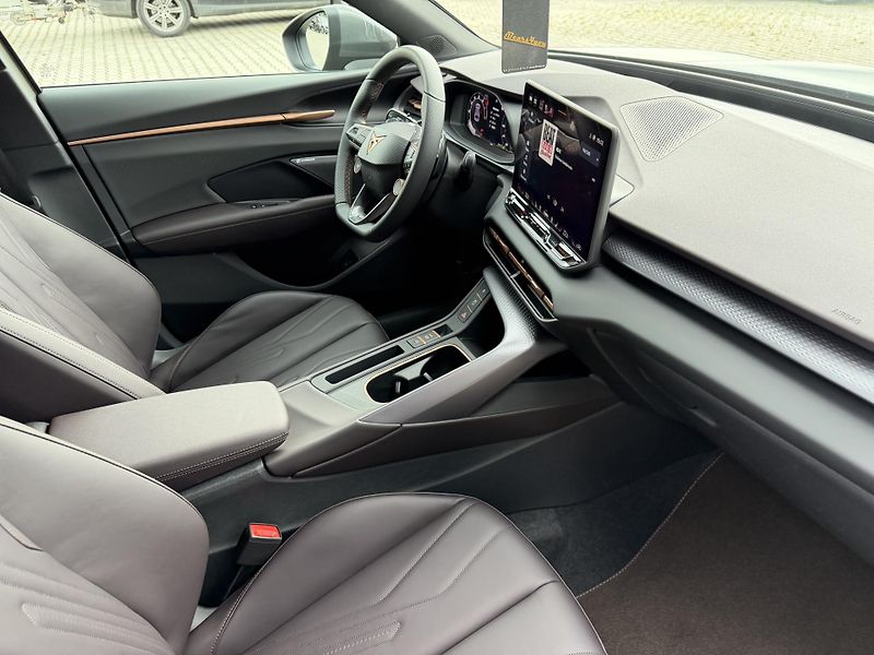 Cupra Terramar (2026) 2.0TSI 150kW 4WD R20 NT DCC CZ - fotka 27 z 46