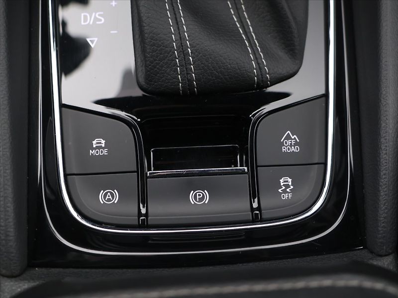 Škoda Kodiaq 2,0 TDI 147kW Sportline 4x4 DP - fotka 22 z 31