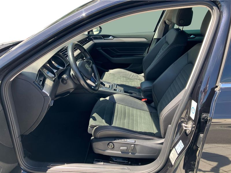 Volkswagen Passat 2,0TDi 110kW Business Premium - fotka 11 z 30