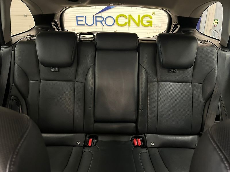 Subaru Outback (2023) 2.5 TOURING 2023 | Záruka - fotka 48 z 53