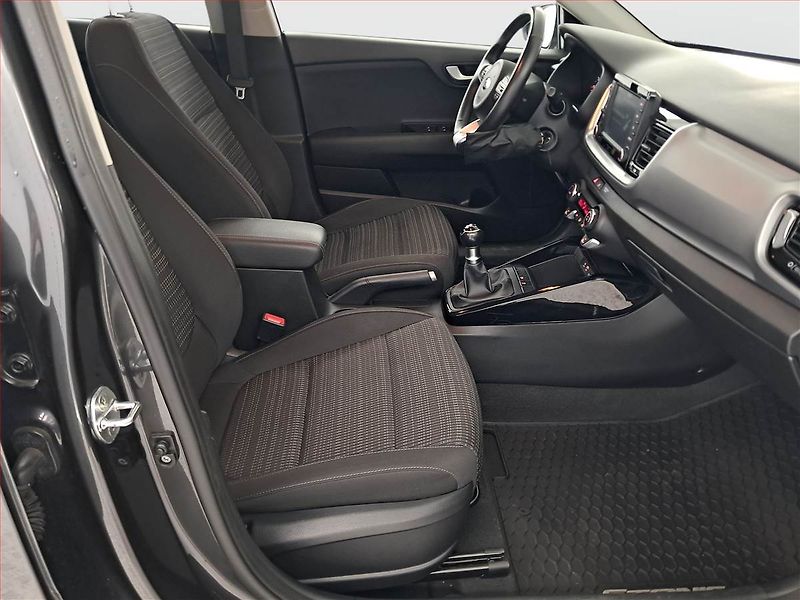 Kia Stonic (2020) 1.25 CVVT, Serv.kniha, Navi - fotka 9 z 18