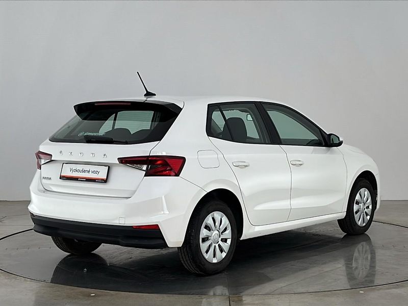 Škoda Fabia Ambition - fotka 2 z 28