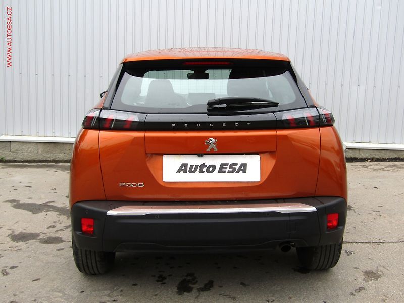 Peugeot 2008 (2023) 1.2 PT, ČR, Active - fotka 5 z 19