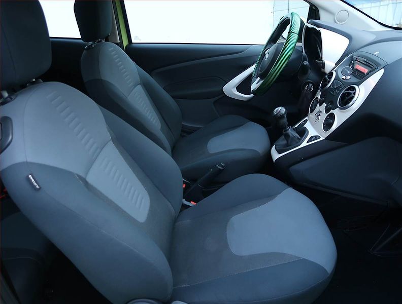 Ford Ka (2010) 1.2 i, po STK, rezervace - fotka 9 z 15
