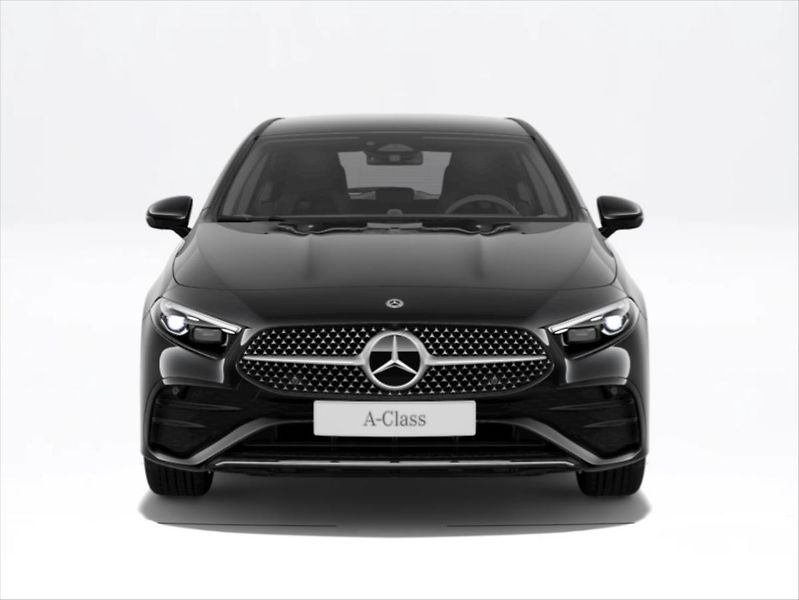 Mercedes-Benz Třídy A (2026) 2,0 A 200 d Edition 140 Years - fotka 2 z 8