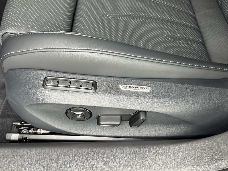 Volkswagen Passat (2025) Kombi - fotka 27 z 30
