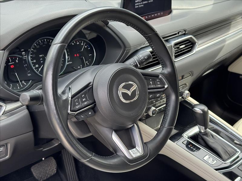 Mazda CX-5 2,5 i Revolution TOP AWD AT ČR - fotka 10 z 32