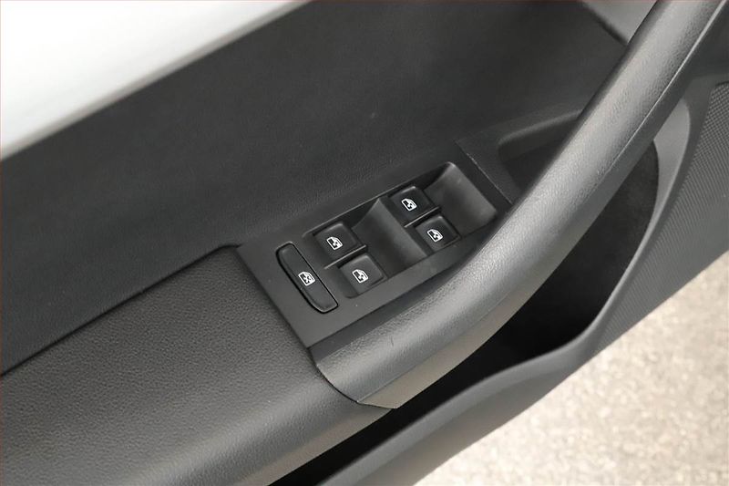 Škoda Octavia (2017) Style 2.0 TDI, Automat, Navi - fotka 17 z 18