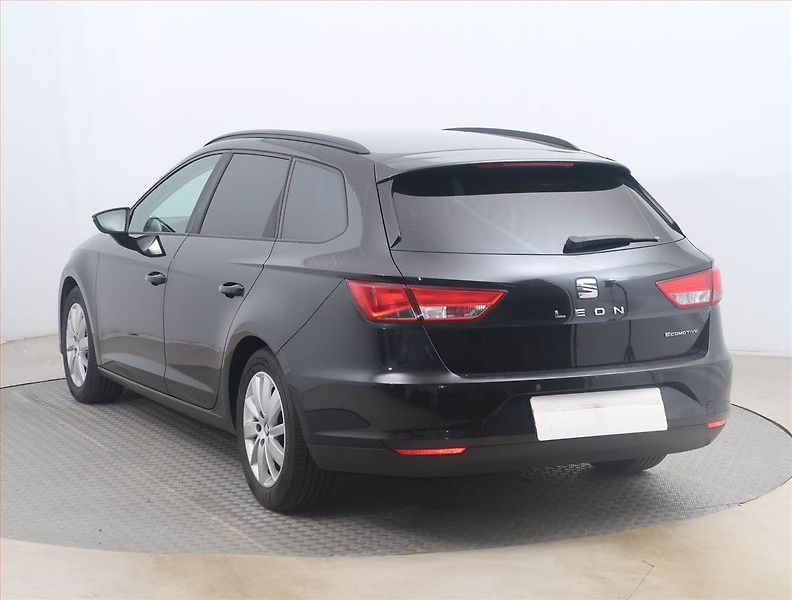 Seat Leon (2014) 1.6 TDI, Navi, Tempomat - fotka 4 z 15