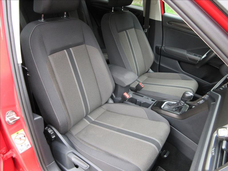 Volkswagen T-Roc 1,5 TSi 110Kw, DSG, Nové ČR - fotka 15 z 41