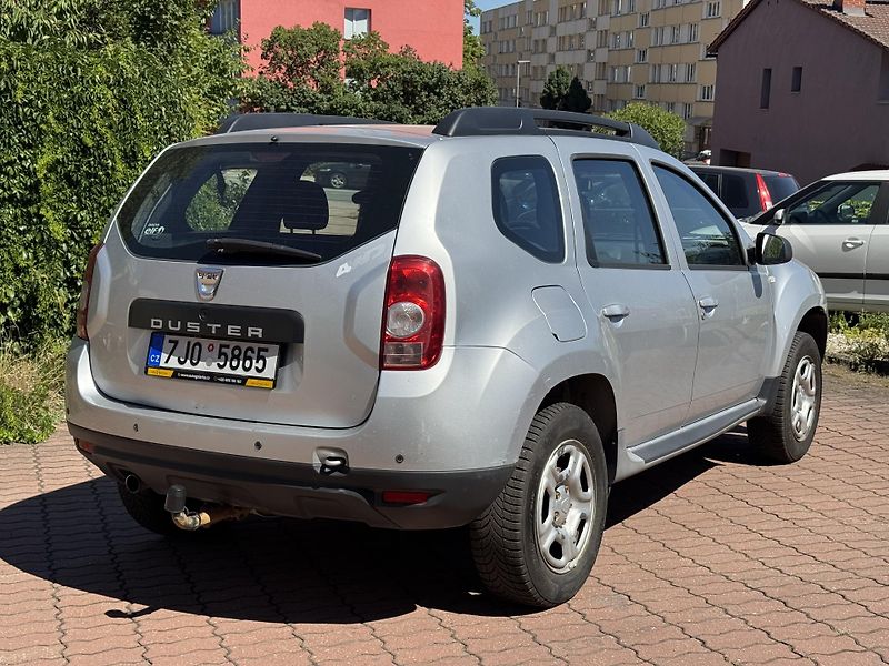 Dacia Duster (2012) 1.6i 77kW 4x4 - fotka 4 z 21