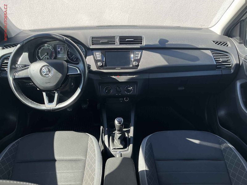 Škoda Fabia (2020) 1.0 TSi, 1.maj,ČR, Ambition - fotka 8 z 14