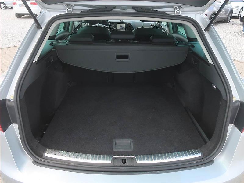 Seat Leon (2016) Style 1.6 TDI, Automat, Navi - fotka 14 z 17