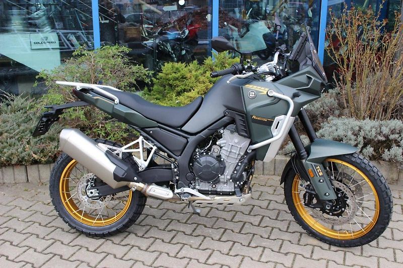 Kove (2026) 800 X PRO 2026 Předváděčka - fotka 4 z 8