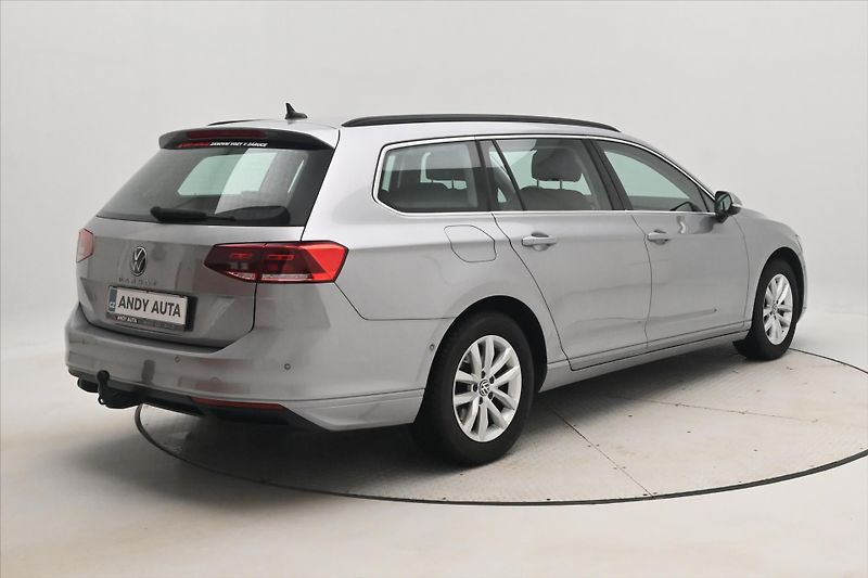 Volkswagen Passat 1,5 TSI 110 kW Business Záruka - fotka 5 z 31