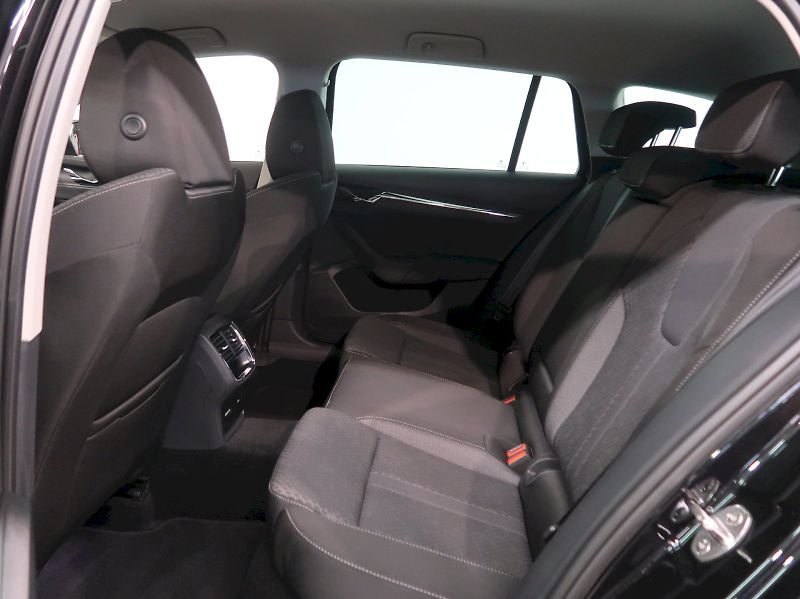 Škoda Octavia (2024) STYLE 2.0TDI 110KW DSG - fotka 32 z 37