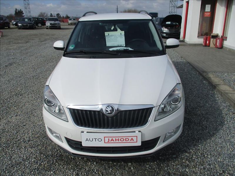 Škoda Fabia 1,4 i 16v, klima,vyhř.sedadla, - fotka 2 z 25