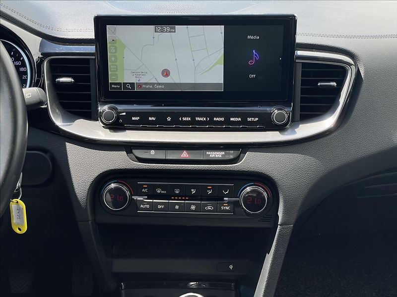 Kia XCeed 1,5 T-GDI Exclusive NAVI - fotka 11 z 23