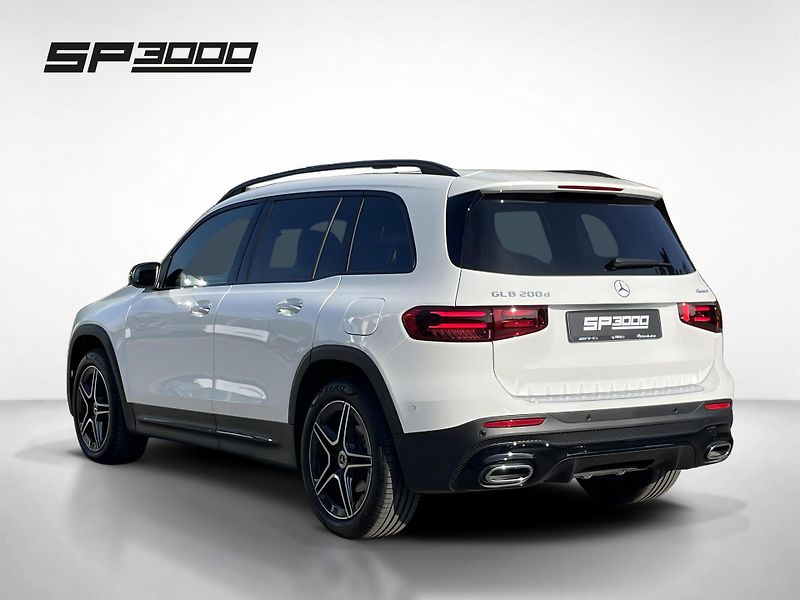 Mercedes-Benz GLB 200d 4Matic - fotka 3 z 32