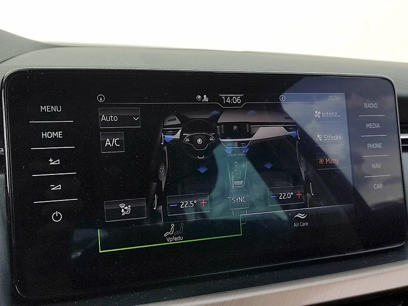 Škoda Scala (2023) Style Business 1,0 Tsi 81 Kw D - fotka 13 z 35