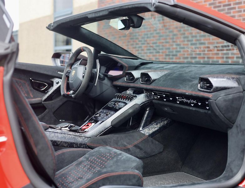 Lamborghini Huracán (2018) Spyder Performante Misano Red  - fotka 34 z 61