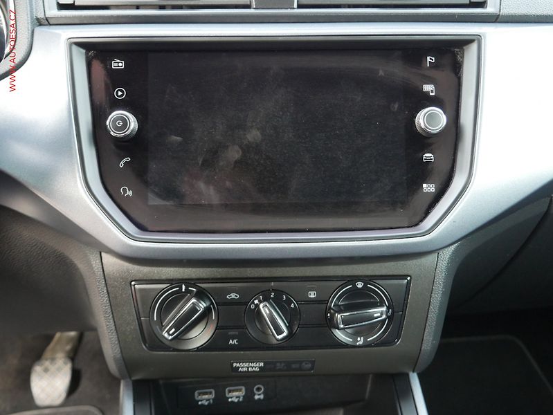 Seat Arona (2019) 1.0 TSi, Xcellence, navi - fotka 11 z 19