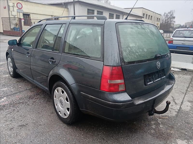 Volkswagen Golf Variant 1,9 TDi automat  Ocean - fotka 8 z 14