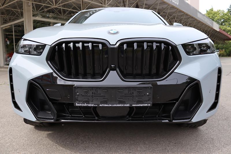 BMW X6 (2026) XDRIVE 40i G06 M-SPORT 280kW - fotka 5 z 50