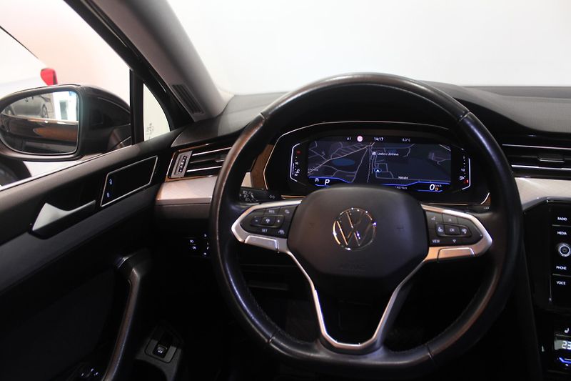 Volkswagen Passat (2023) 2.0TDI DSG Display LED Tažné - fotka 33 z 35