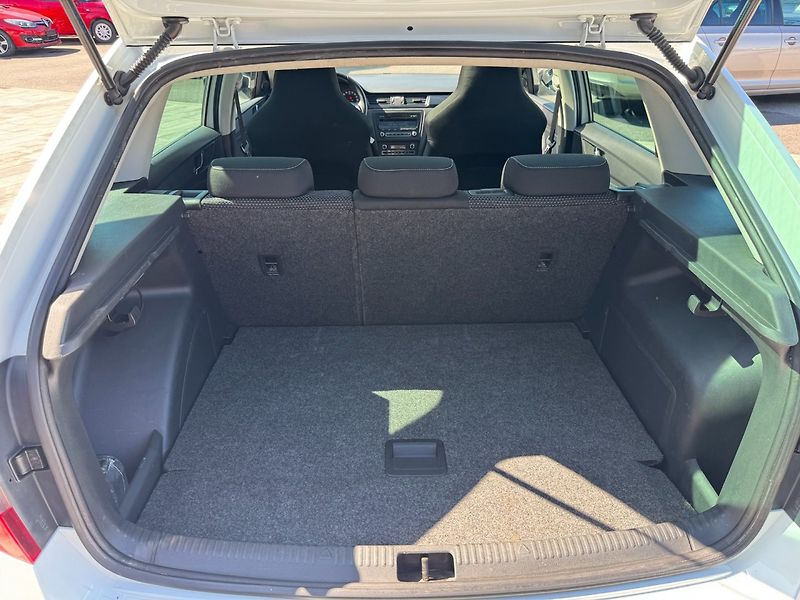 Škoda Rapid (2015) Spaceback Style + 1.4 TSI DSG - fotka 22 z 31