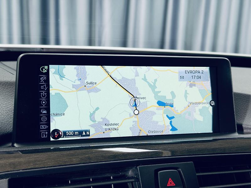 BMW Řada 3 (2015) 335d*X-drive*M-packet*CZ* - fotka 26 z 32