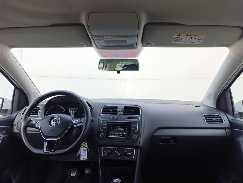 Volkswagen Polo 1,4 TDi Klima Alu kola - fotka 15 z 33