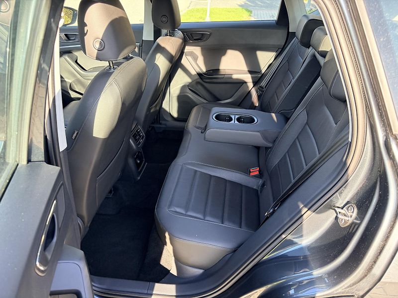 Seat Ateca 1.4TSI 110KW TAŽNÉ 360 KAMERY - fotka 43 z 53
