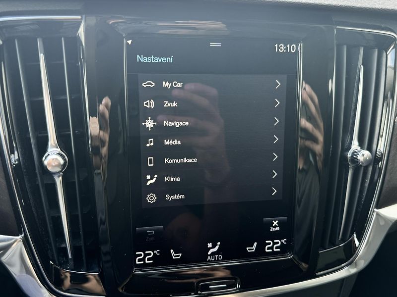 Volvo V90 CC D4 AWD/TZ/pneu REZERVACE - fotka 39 z 50