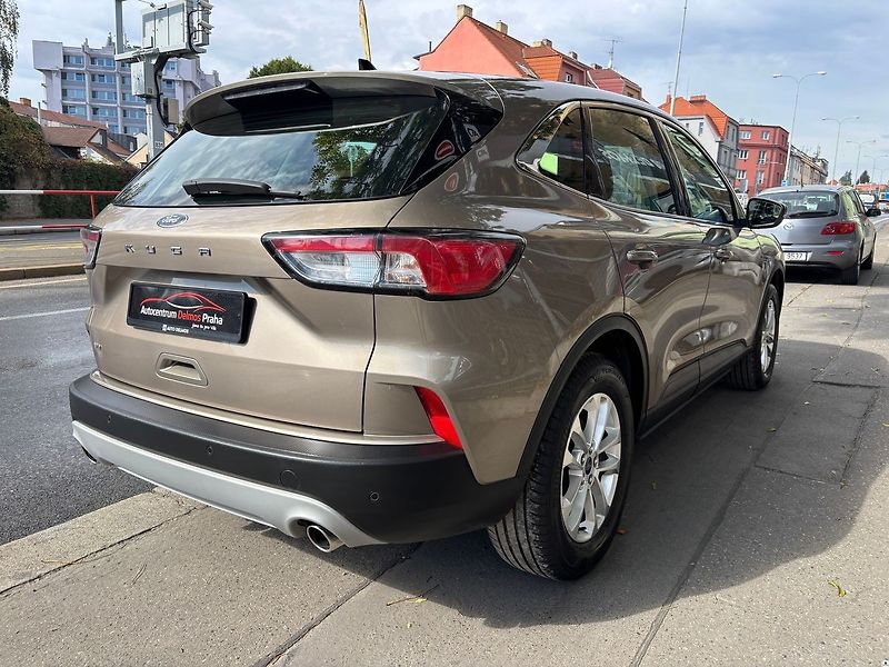 Ford Kuga 2.0EcoBlue.TITAN.DPH.AT.1MAJ.4 - fotka 41 z 50
