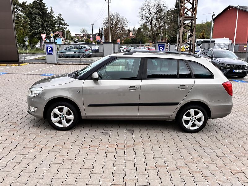 Škoda Fabia 1.2TSI 63kW,digi.KLIMATIZACE - fotka 4 z 27