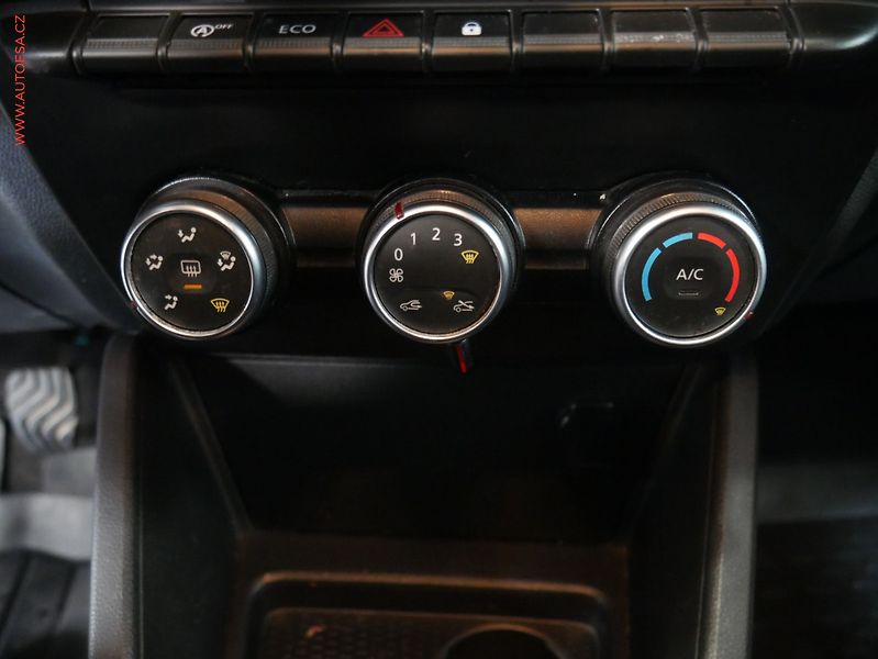 Dacia Duster (2020) 1.0 TCe, 2.maj,ČR, AC, TZ - fotka 15 z 17