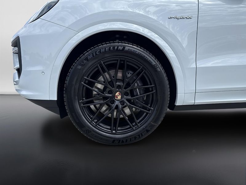 Porsche Cayenne E-Hybrid Coupé - fotka 9 z 30