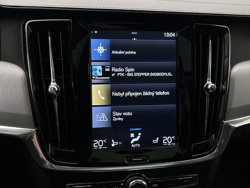 Volvo V90 CC D5 AWD PRO AUT - fotka 27 z 41