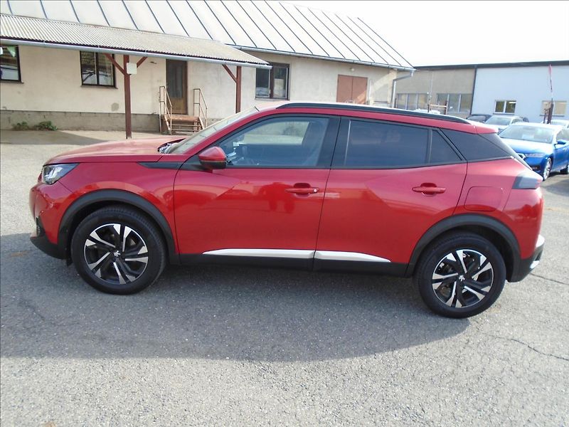 Peugeot 2008 1,2 - fotka 6 z 30