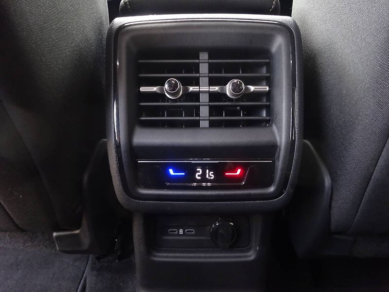 Škoda Kodiaq (2024) 2,0TDi /110kW Selection DSG - fotka 16 z 30