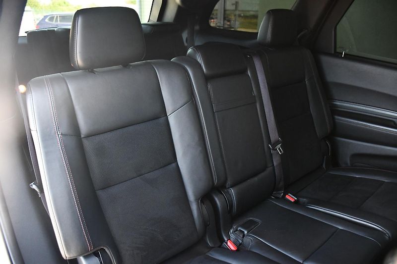 Dodge Durango 5,7L V8 RWD - fotka 17 z 58