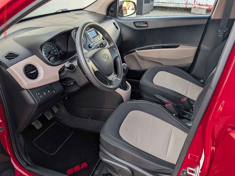 Hyundai i10 (2015) 1.0i, ČR, AC - fotka 9 z 14