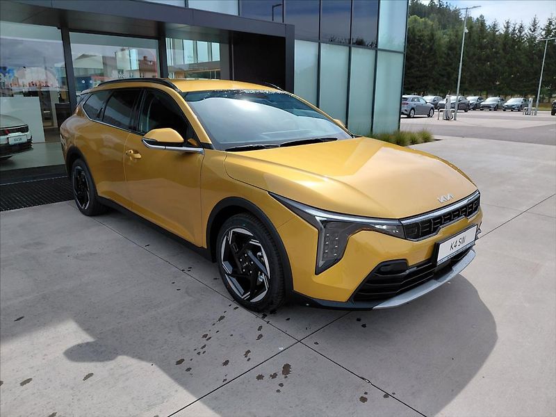 Kia K4 (2026) 1,6   T-GDI SW 7DCT TOP,17,SPT - fotka 3 z 15