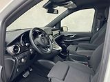 Mercedes-Benz Třídy V (2023) 300D L Exclusive AMG 4Matic 7m - náhled 18