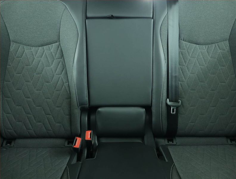 Volkswagen Tayron (2025) 1.5 eTSI - fotka 10 z 19