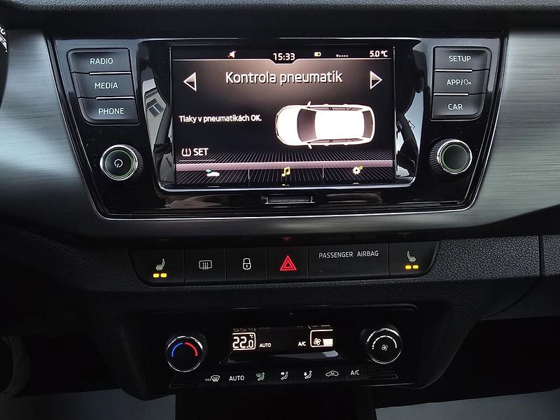 Škoda Fabia 70kW STYLE DIGIKLIMA ČR - fotka 26 z 36