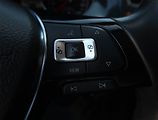 Volkswagen Golf (2019) 1.0 TSI, Tempomat - náhled 13