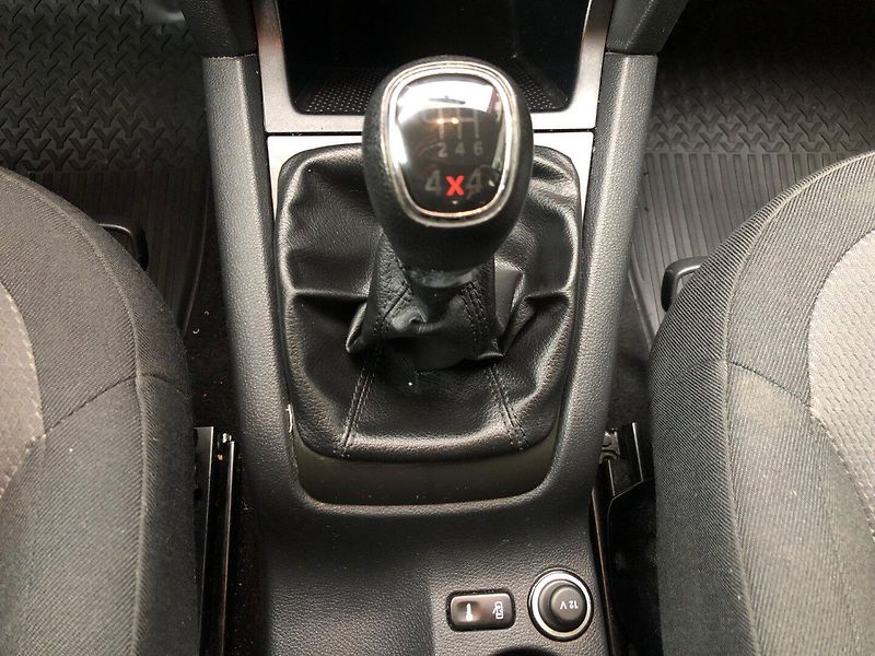 Škoda Yeti (2013) 2.0 TDi 4x4, tažné - fotka 19 z 38