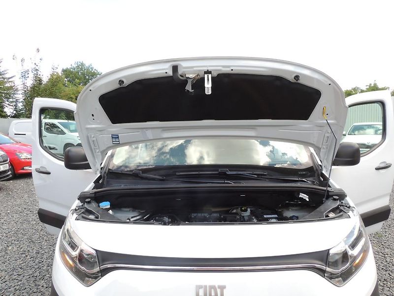 Fiat Dobló cargo (2023) 1.5HDi,L2,ČR,1.majitel - fotka 27 z 30